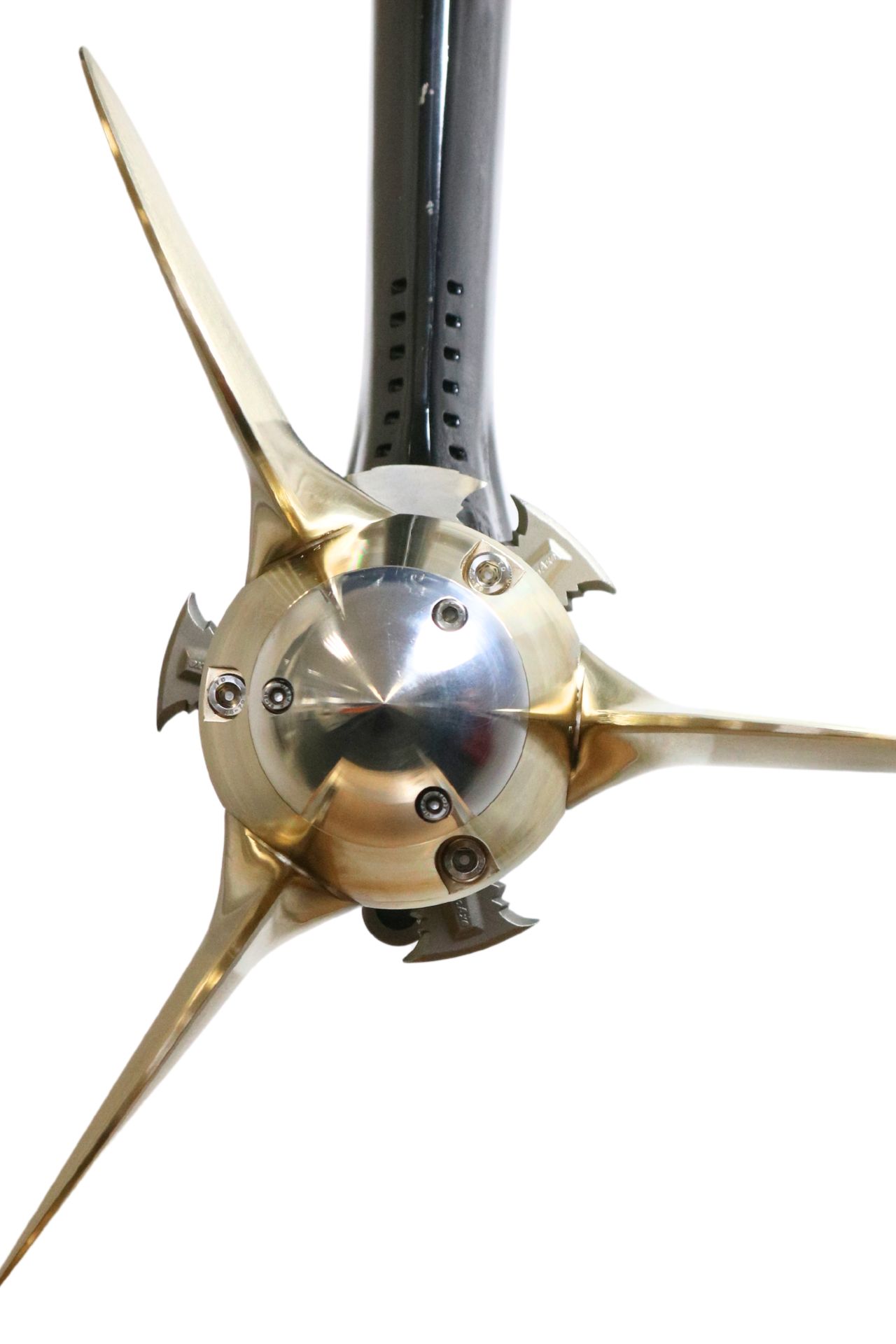 HydroAxe Rope Cutter for Saildrives – Effective Propeller Protection